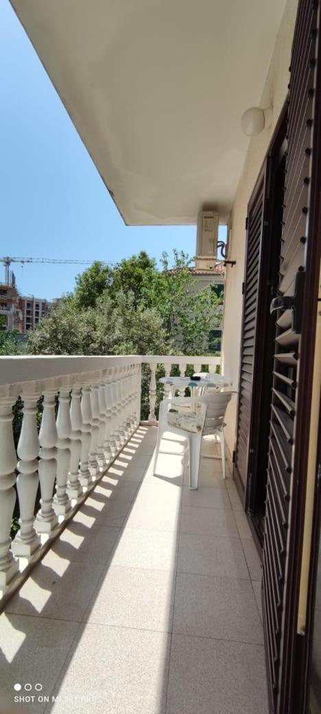 Hotel House Irena à Budva Extérieur photo